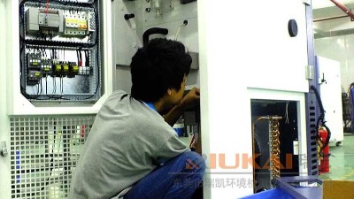 恒溫恒濕試驗(yàn)箱做低溫測試時(shí)漏水解決方法